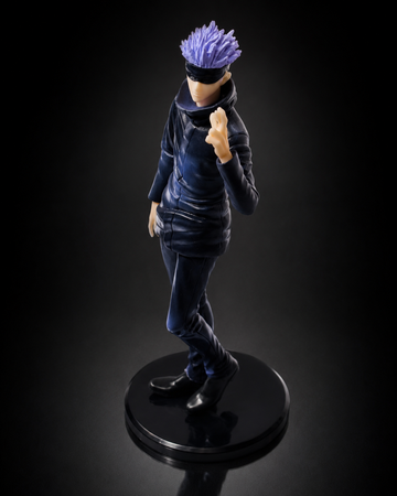 Gojo Satoru anime figure, alternate view