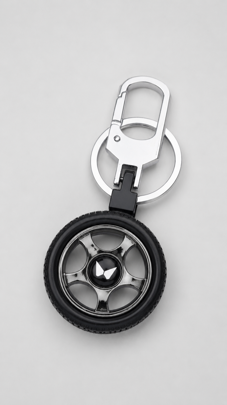Premium Metal Tyre Keychain with Car Brand Logo - Mahindra