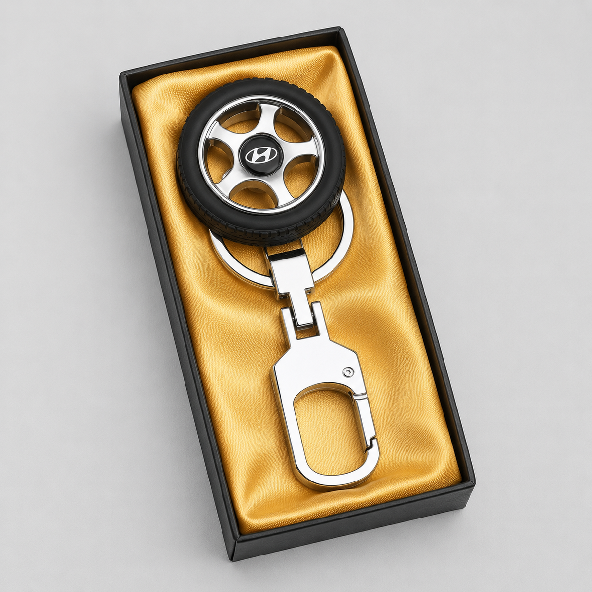 Premium Metal Tyre Keychain with Car Brand Logo - Hyundai